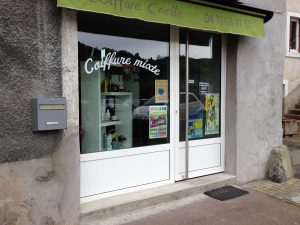 Le salon de coiffure Cécile a déménagé sur la place